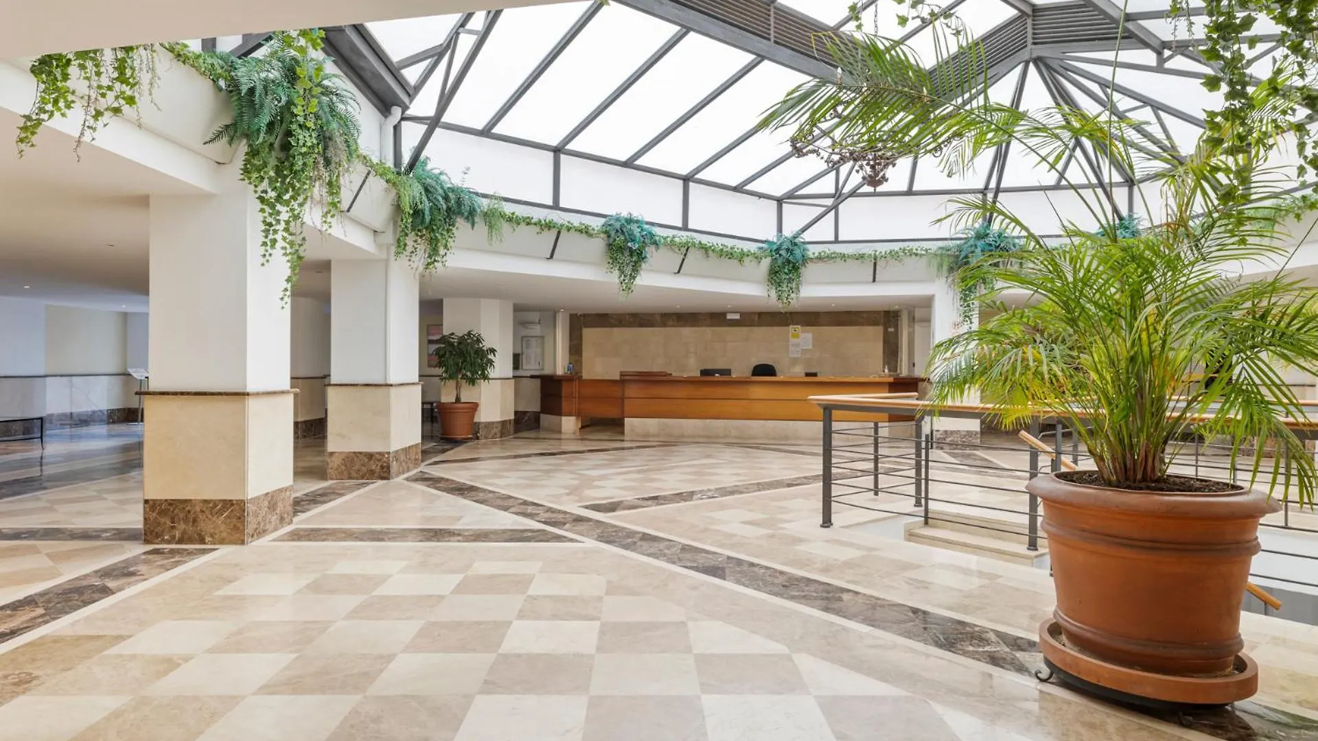 Terrazas De Banus 4 12 Appartement Marbella Spanje